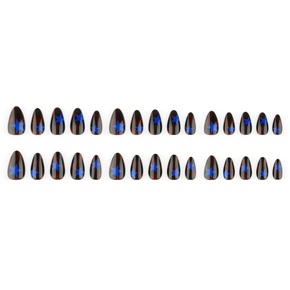 Blue-brown amber nails