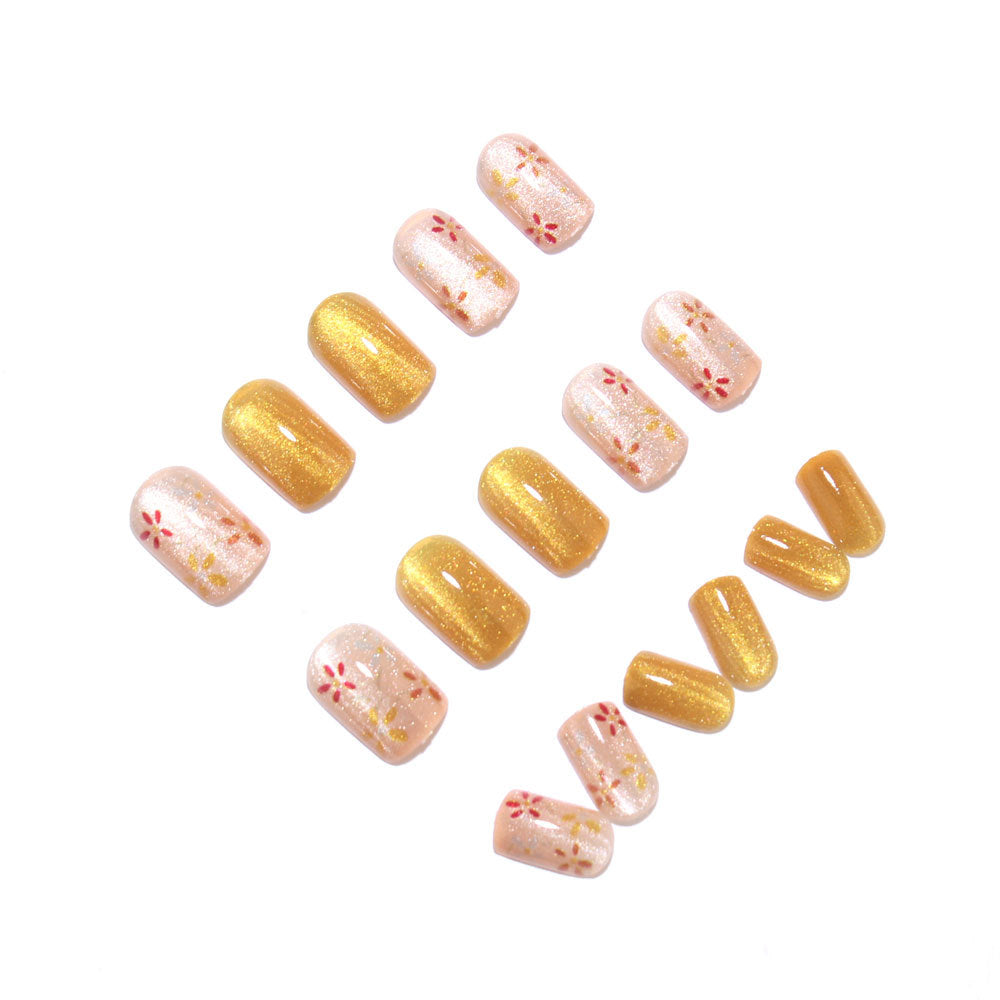 Turmeric Daisy nails