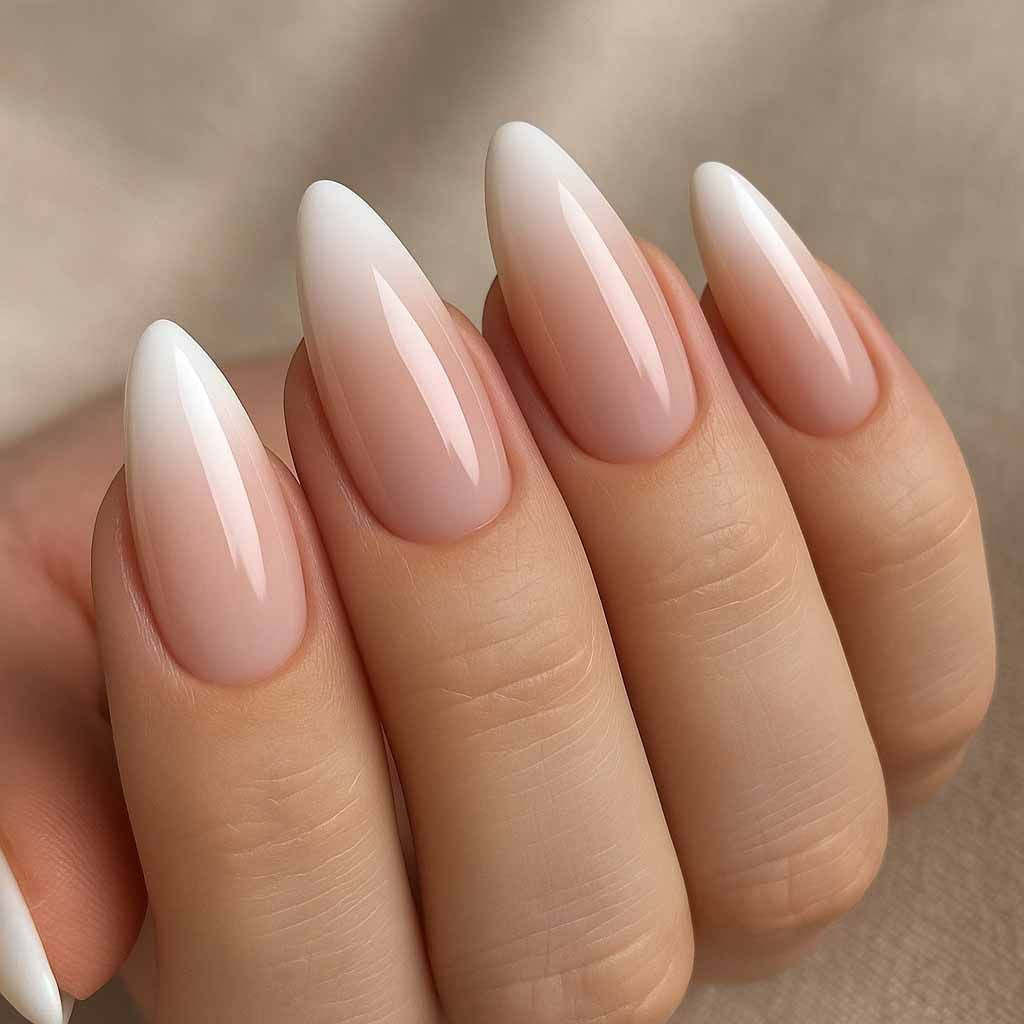 24 pcs Ombre Simple&elegant Almond White Nails