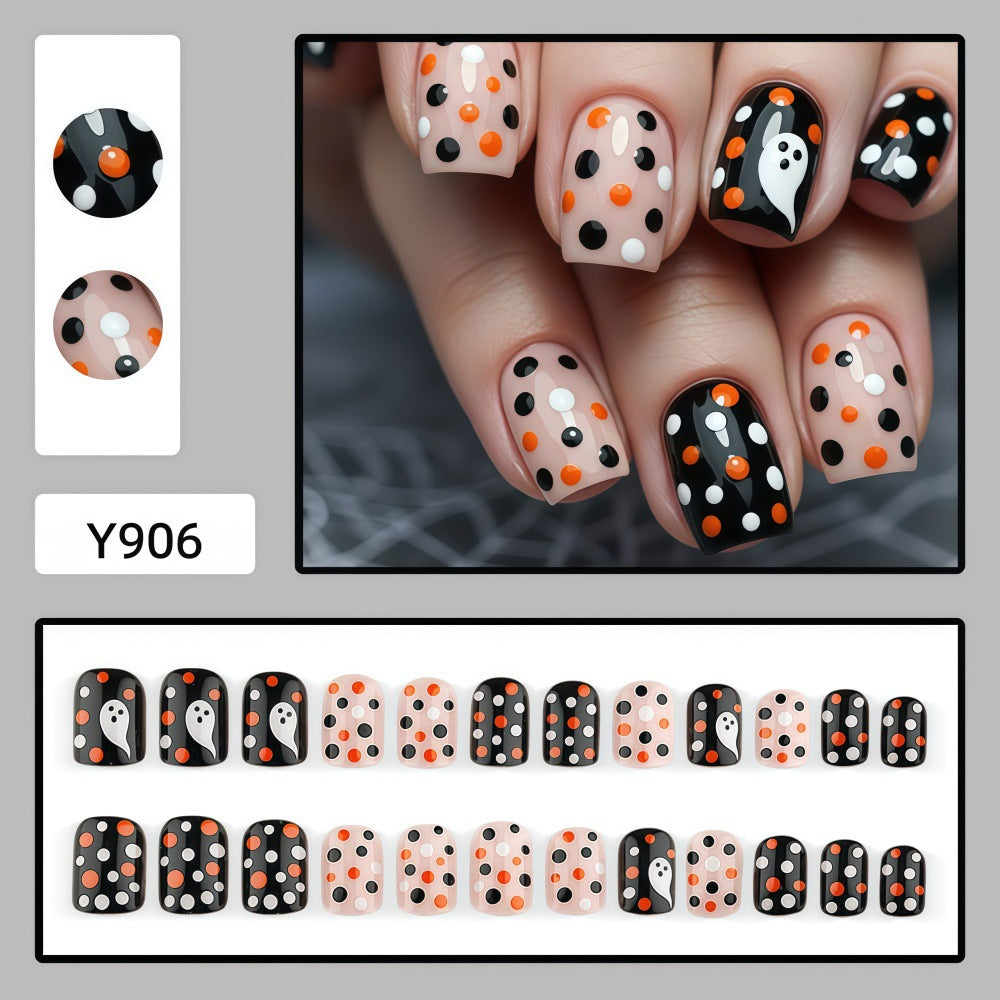 Ghostly dotted nails
