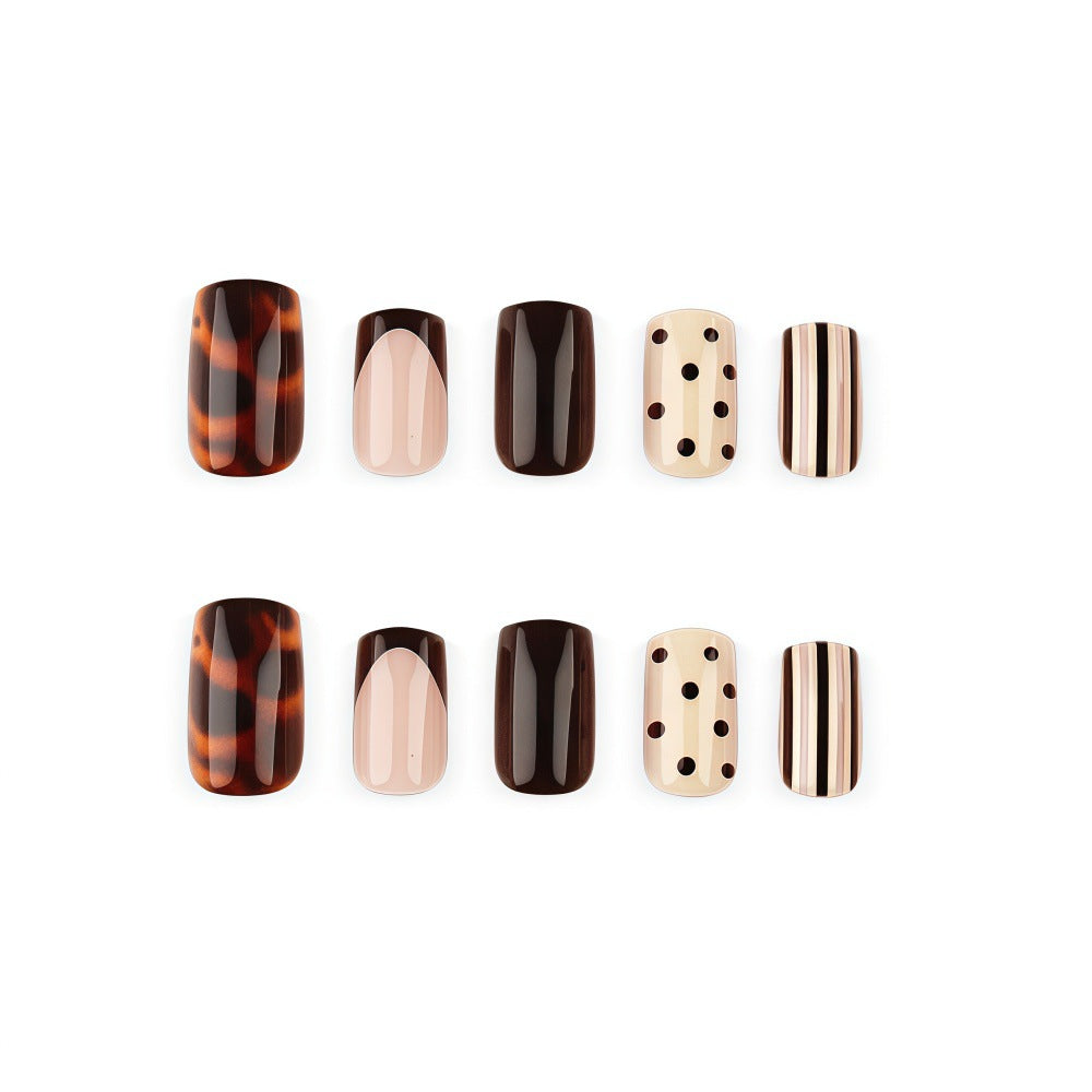 Bitter chocolate nails