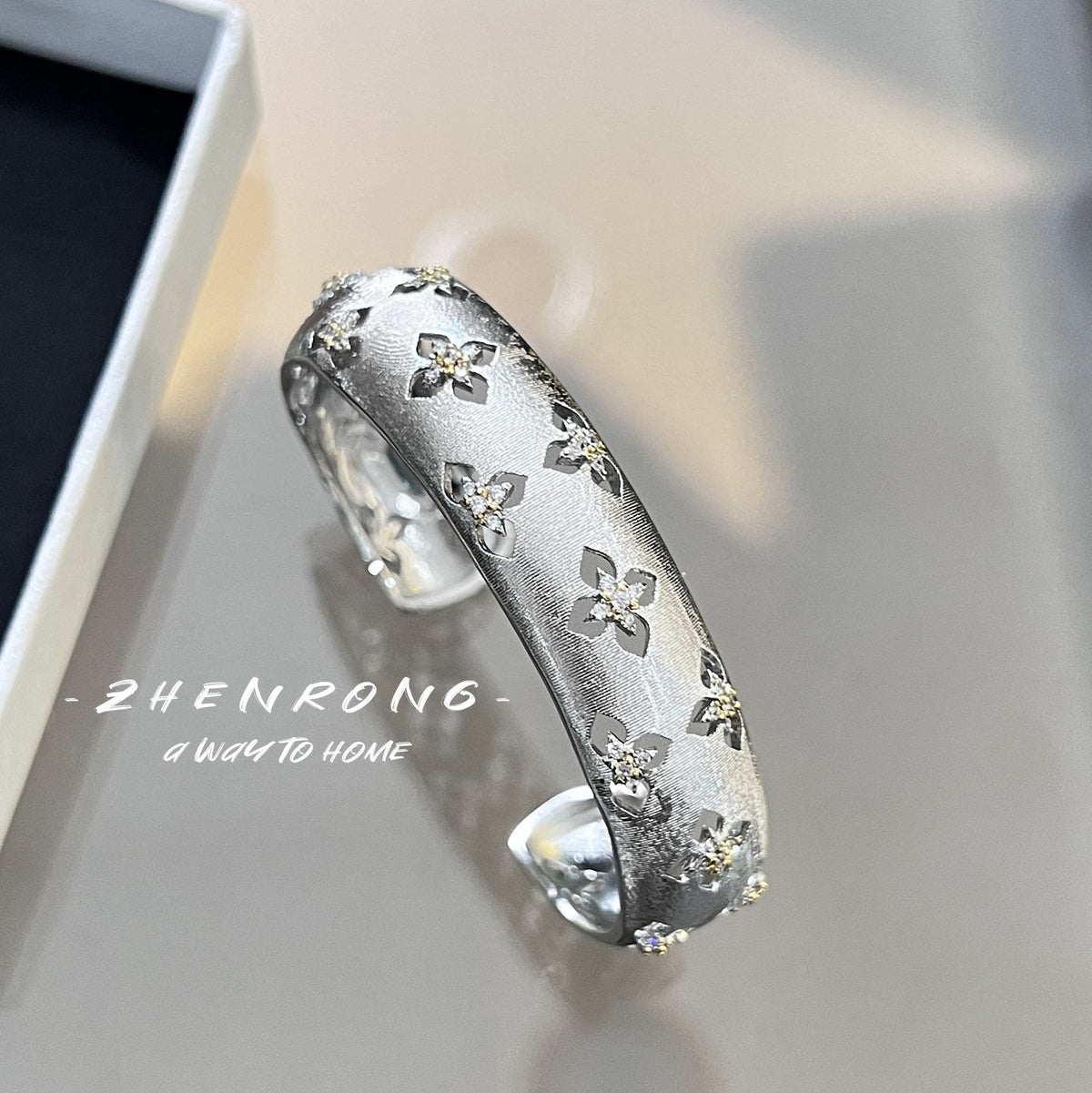 Two-color gold craftsmanship fabric finger ring, genuine gold electroplated earrings, necklace, bracelet, for women
