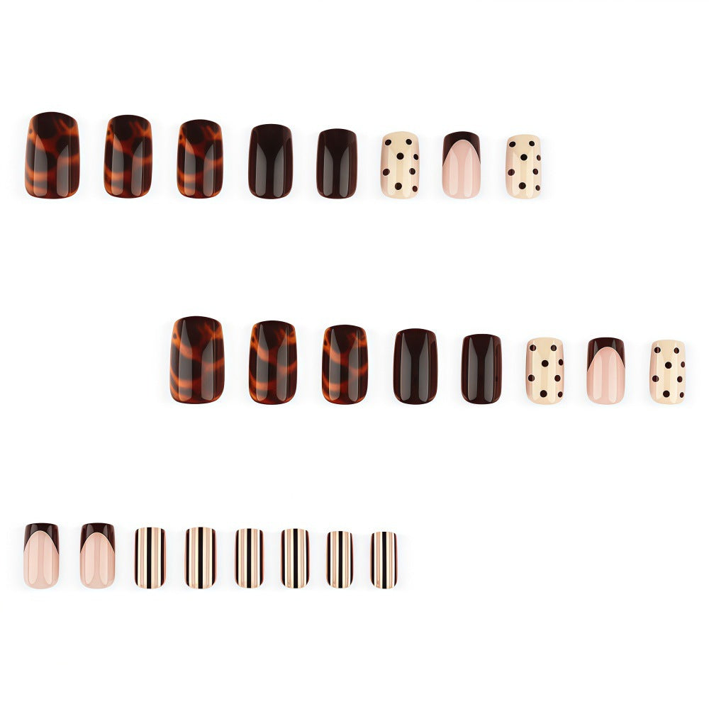 Bitter chocolate nails