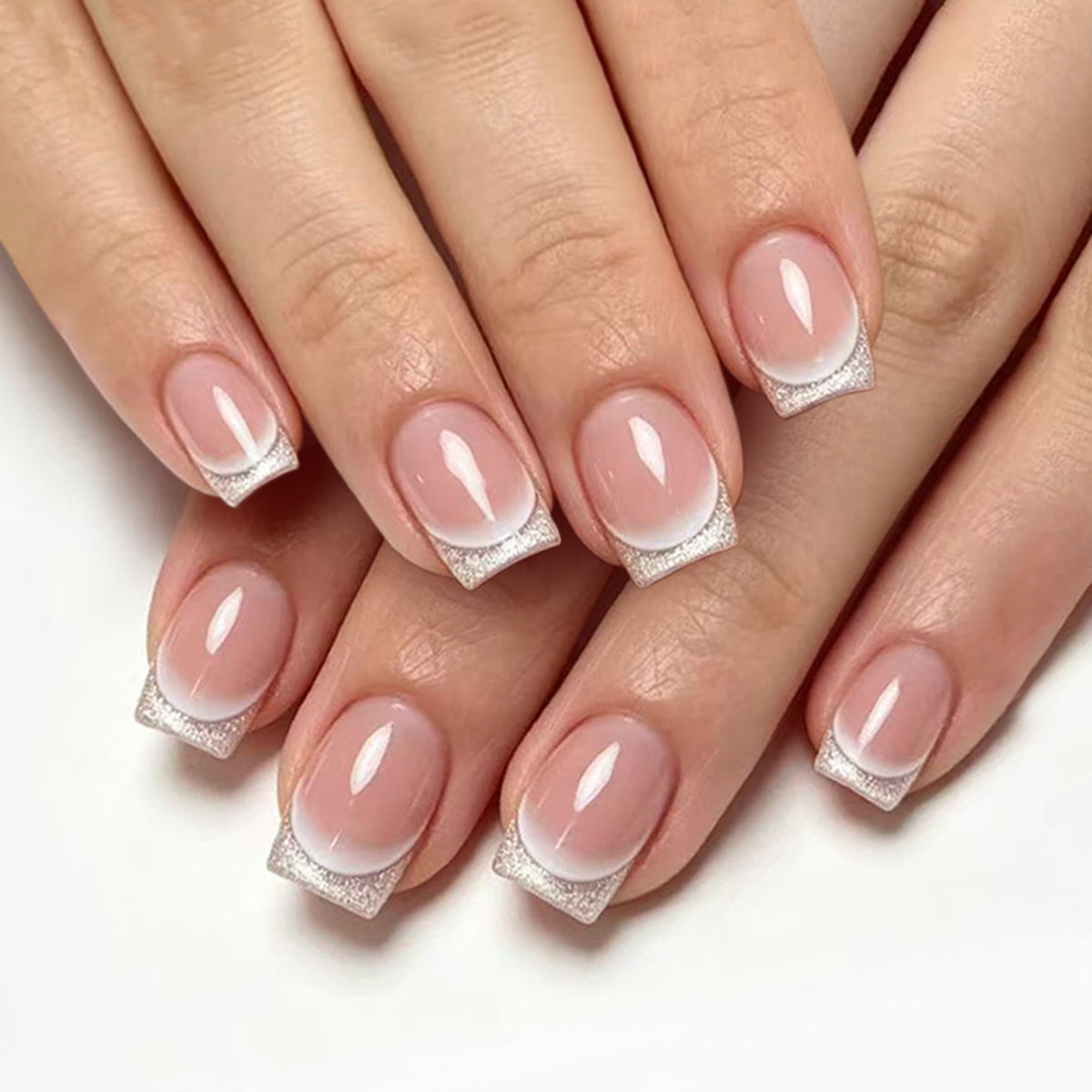 Silver cat-eye nails