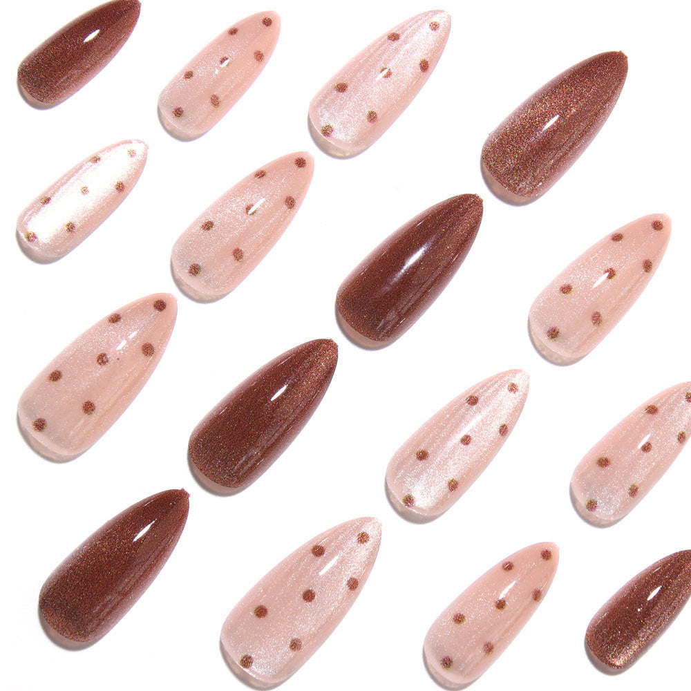 Caramel chocolate nails