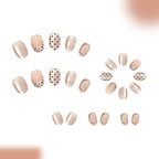 Nude skin with cat-eye nails