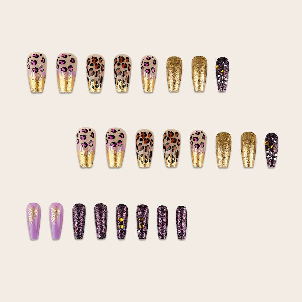 Gold powder leopard print nails