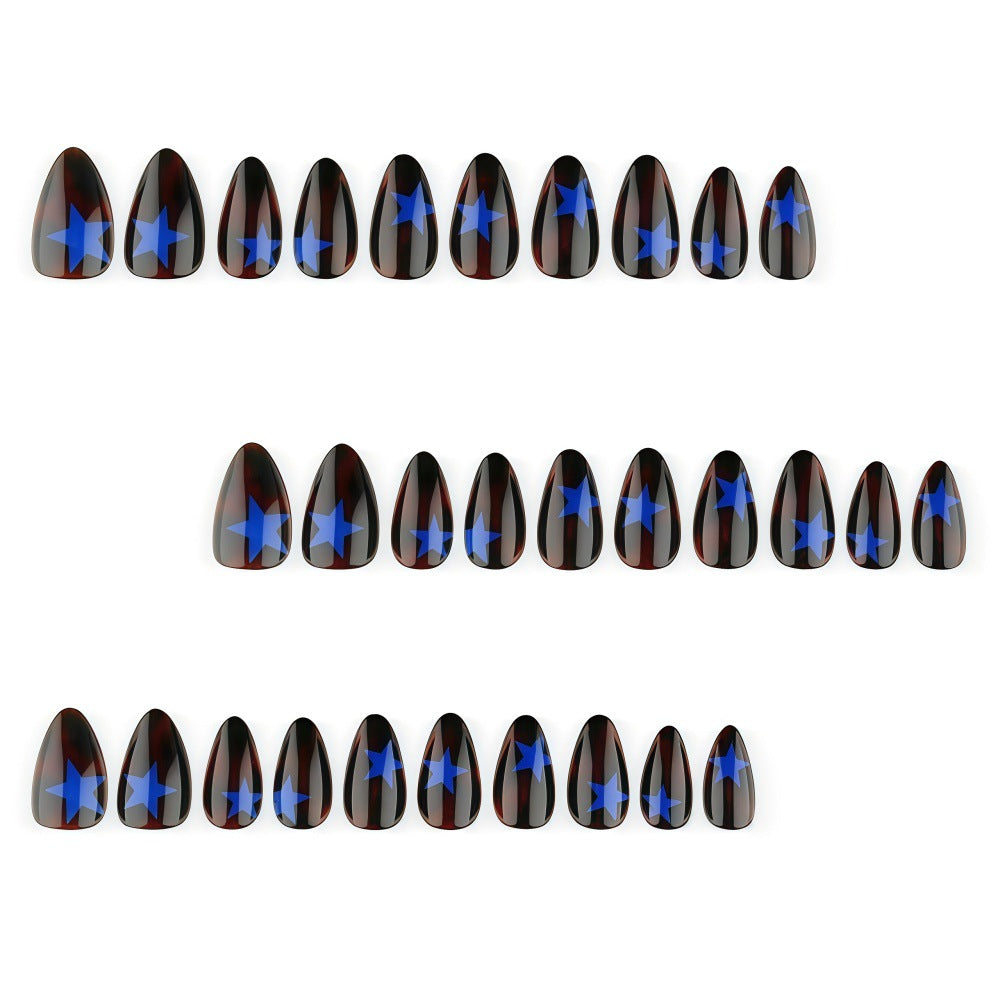 Blue-brown amber nails