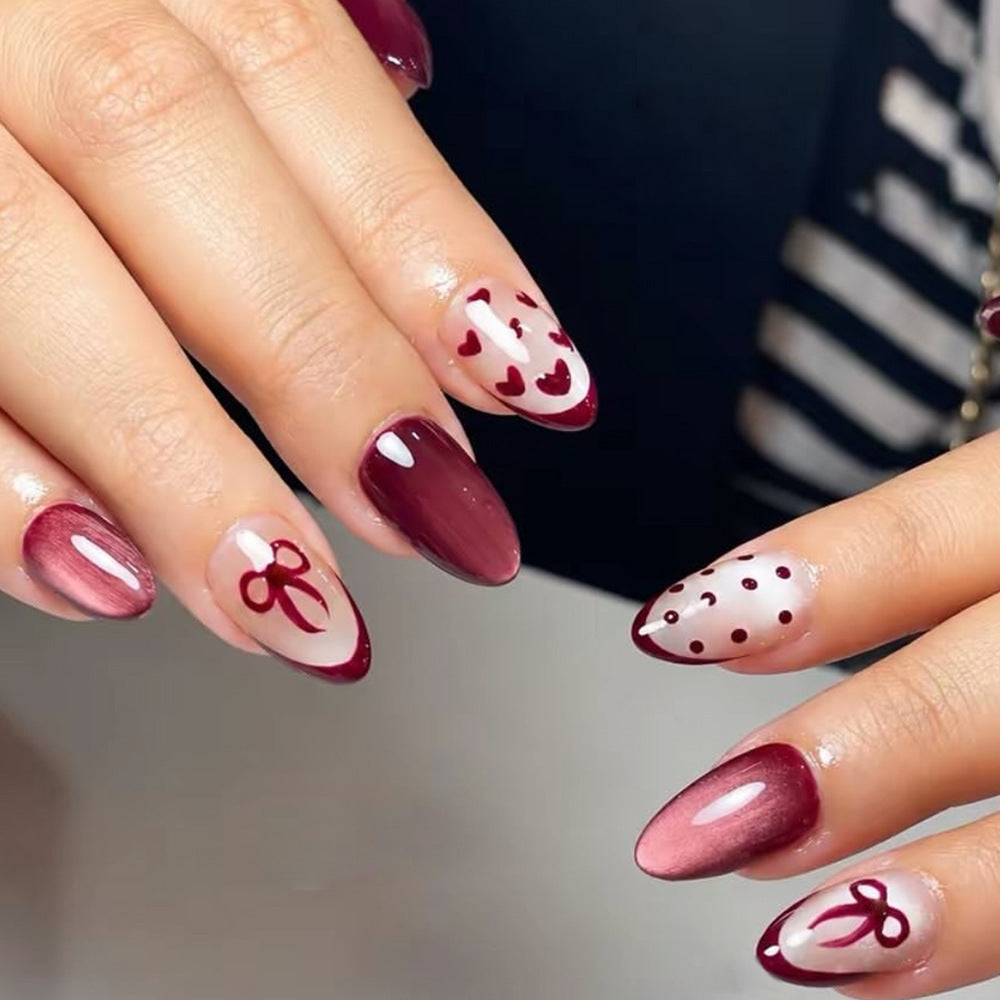 Bows love nails