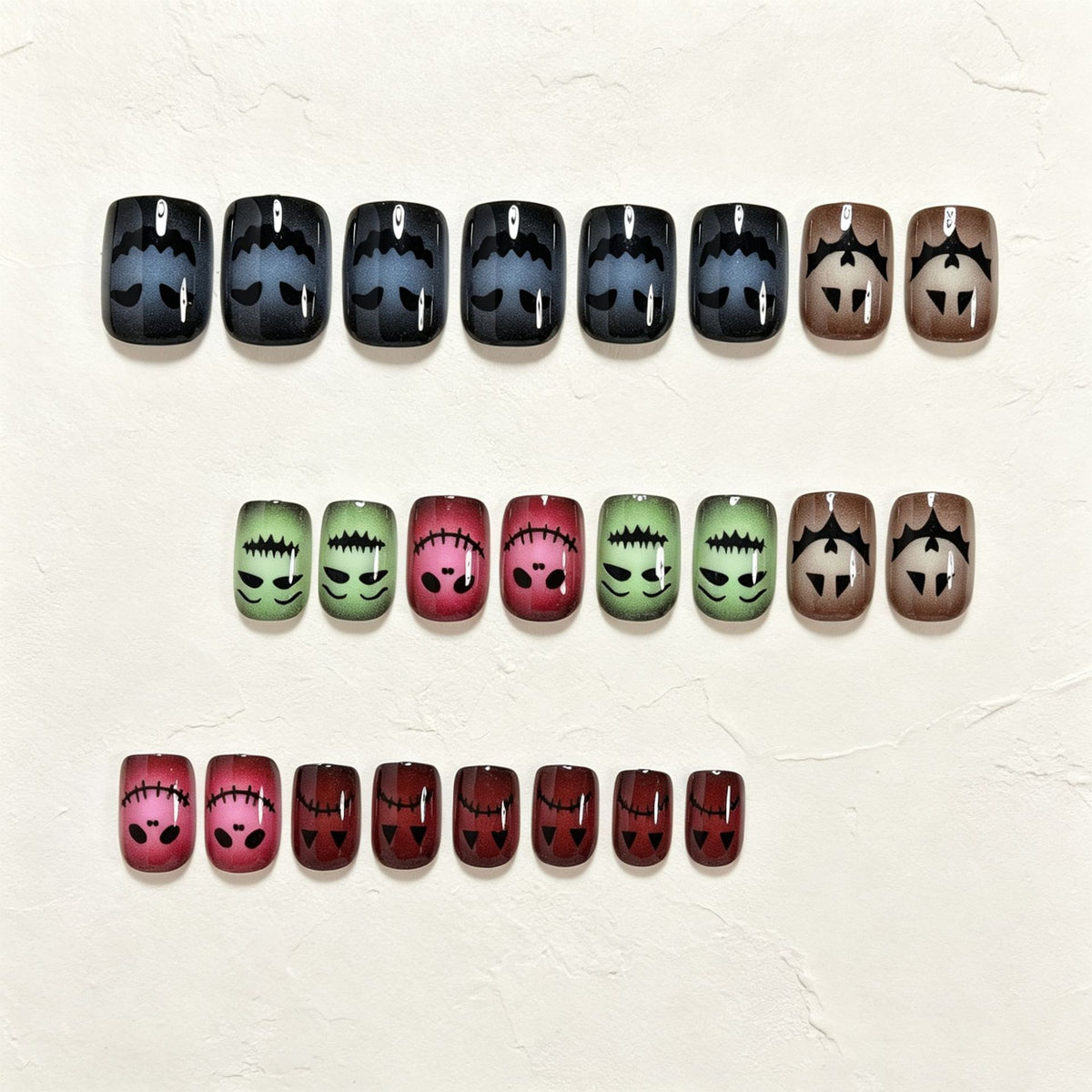 Devil cat's eye nails