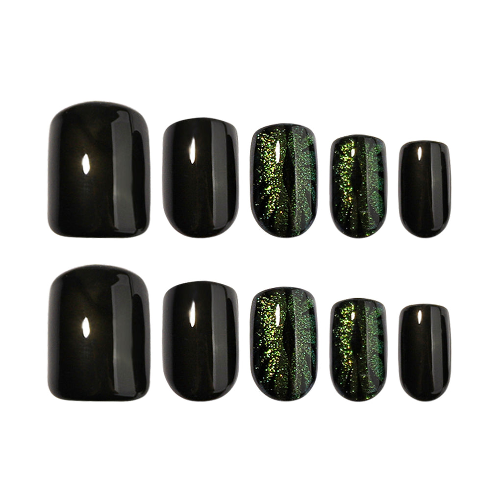 Halloween cat's eye nails