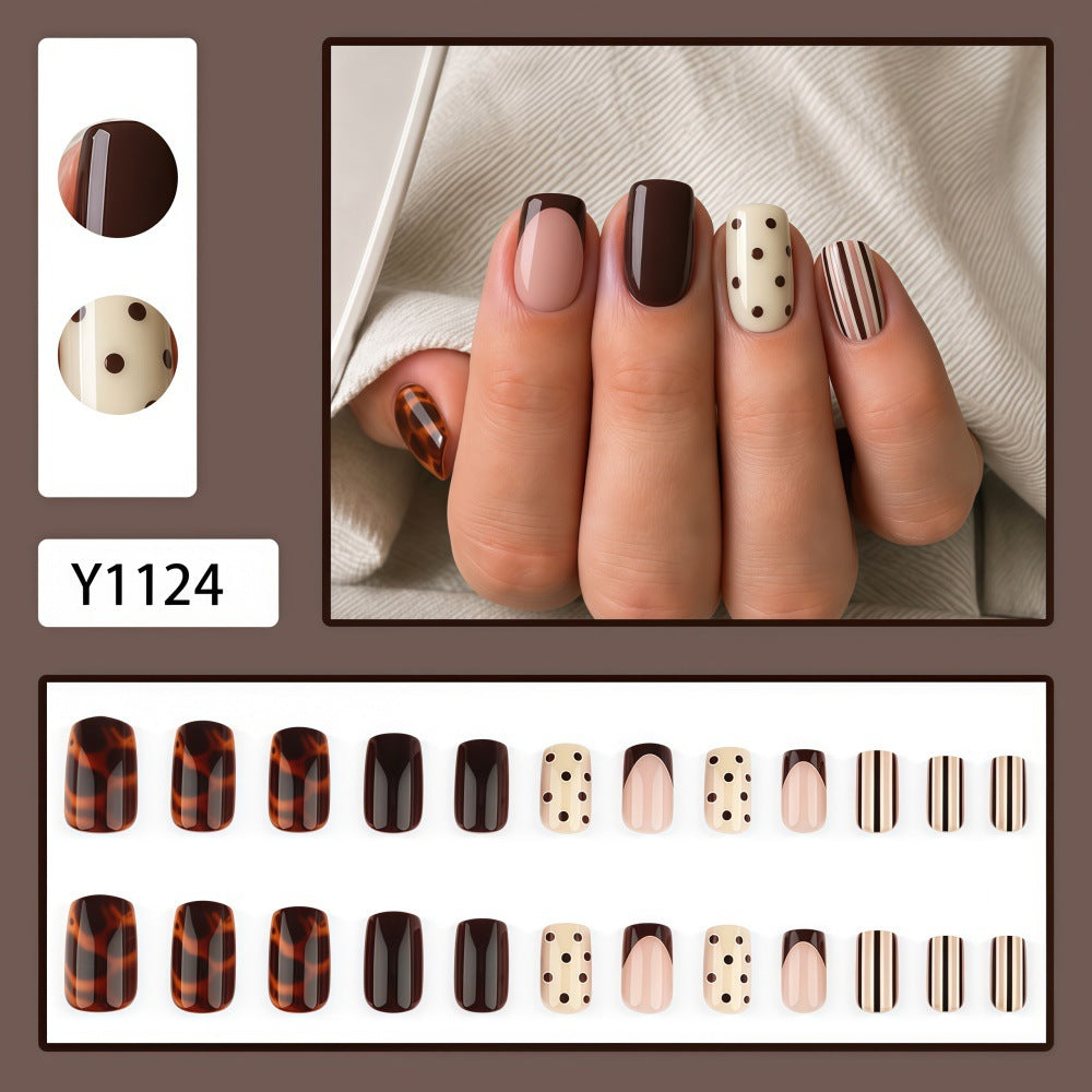 Bitter chocolate nails