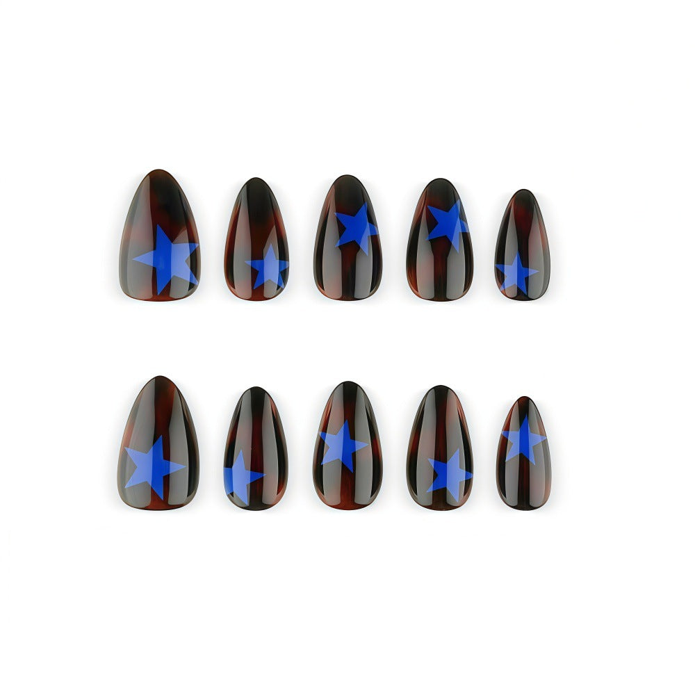 Blue-brown amber nails