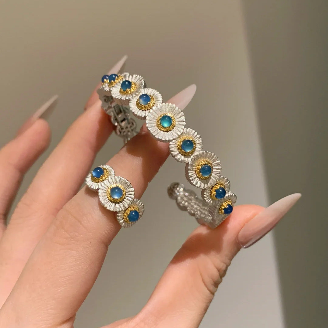 Little daisy bracelet stylish and sophisticated flower ring handband for women
