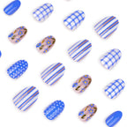 Blue Daisy nails
