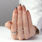 Autumn striped nails
