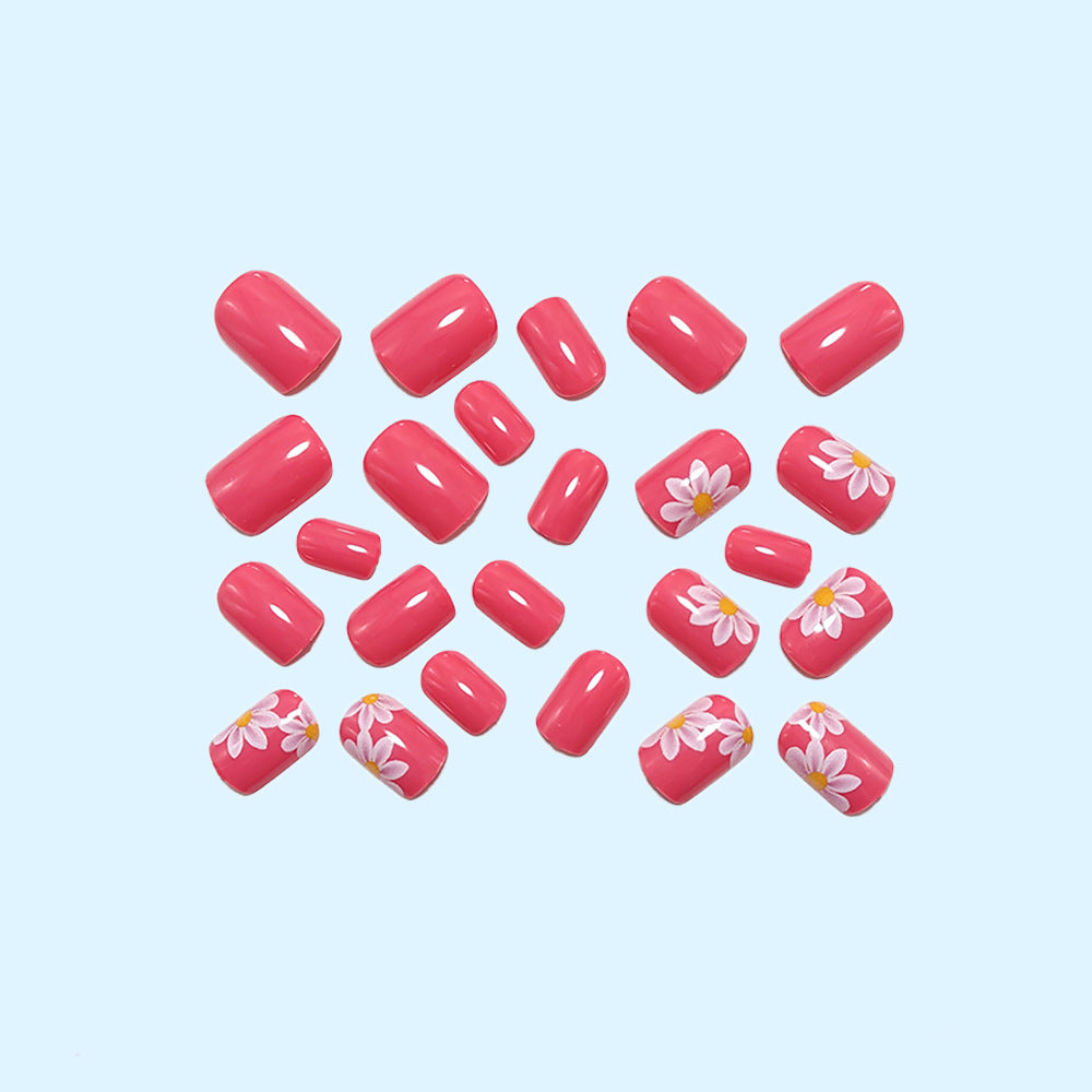 Little daisy nails
