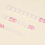 Milk Daisy nails