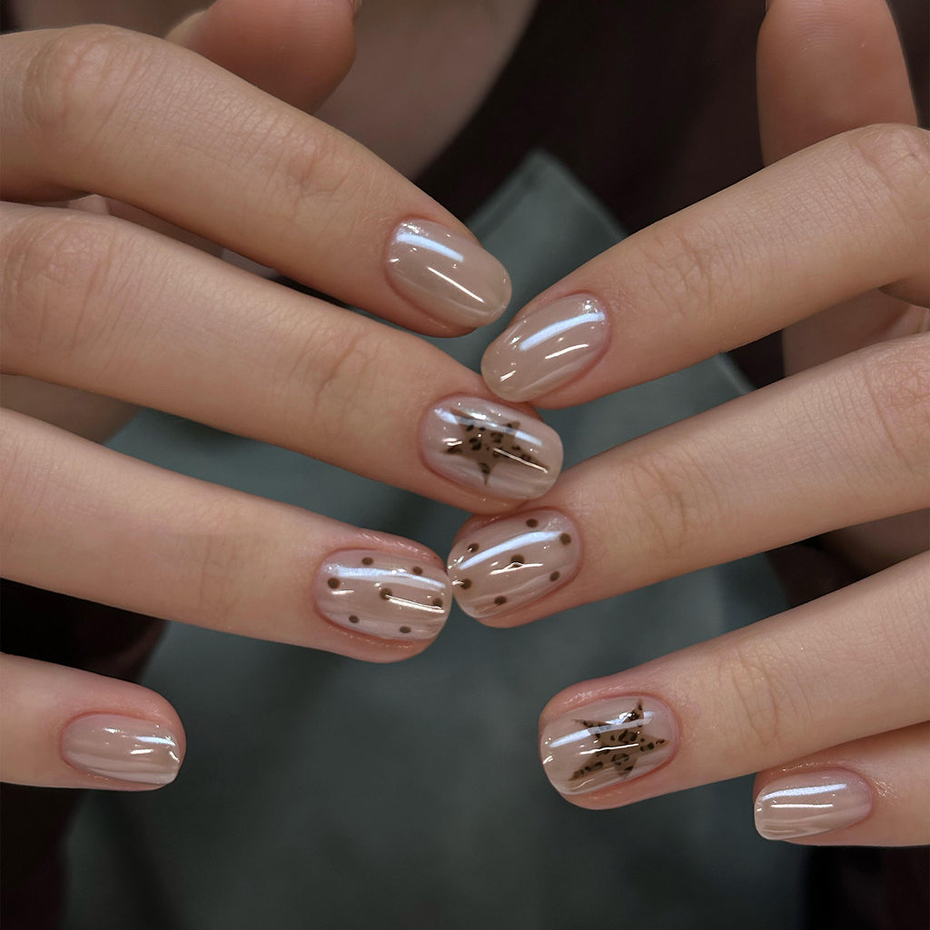 Polka dot star nails