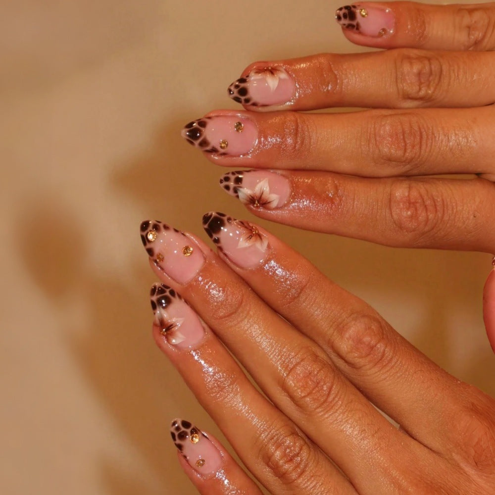 Spotted flower nails