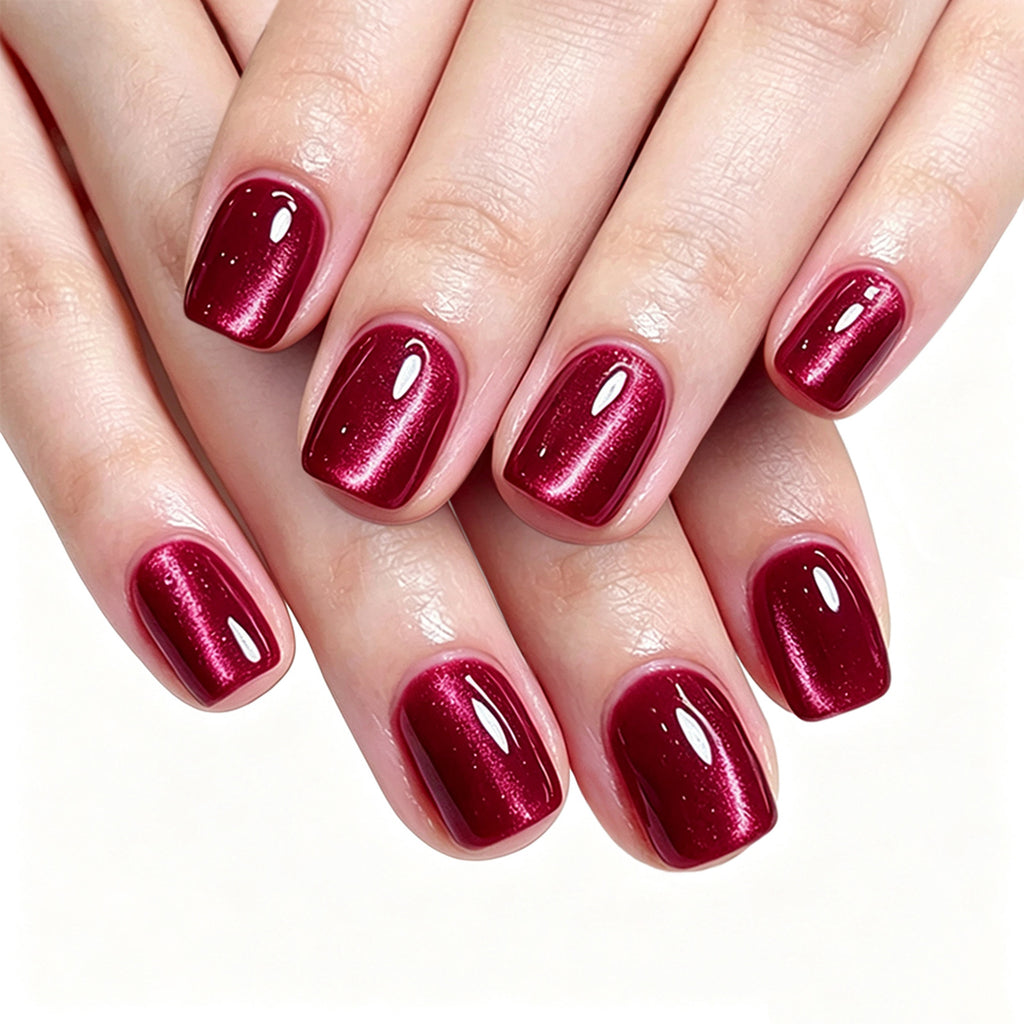 Rose-purple cat's eye nails