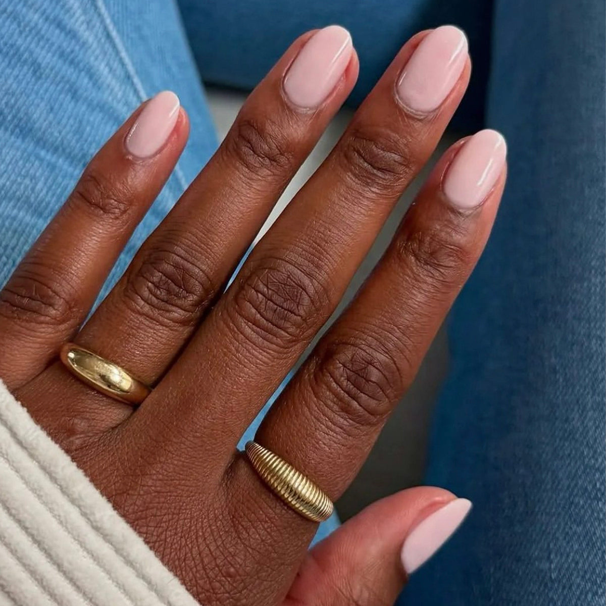 Simple gradient peach nails