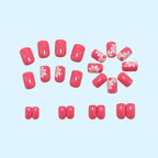 Little daisy nails