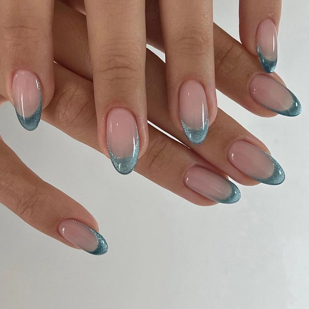 Green cat's eye nails