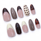 Caramelized almond nails