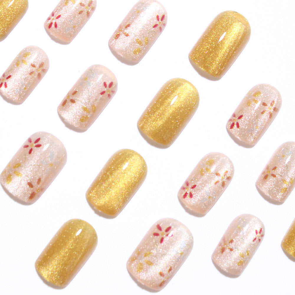 Turmeric Daisy nails