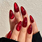 Gorgeous cat-eye nails