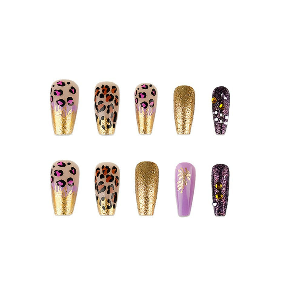 Gold powder leopard print nails