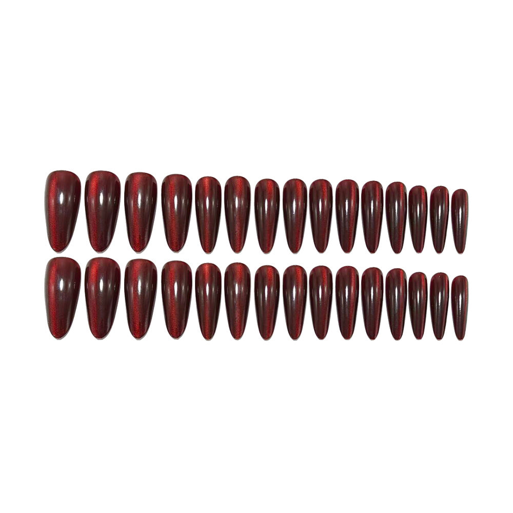 Red wine-colored cat-eye nails