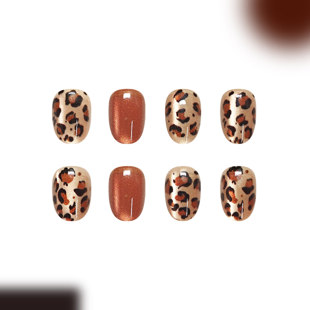 Champagne gold leopard print nails