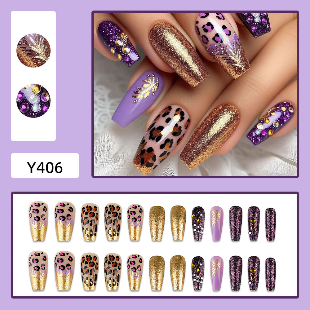 Gold powder leopard print nails