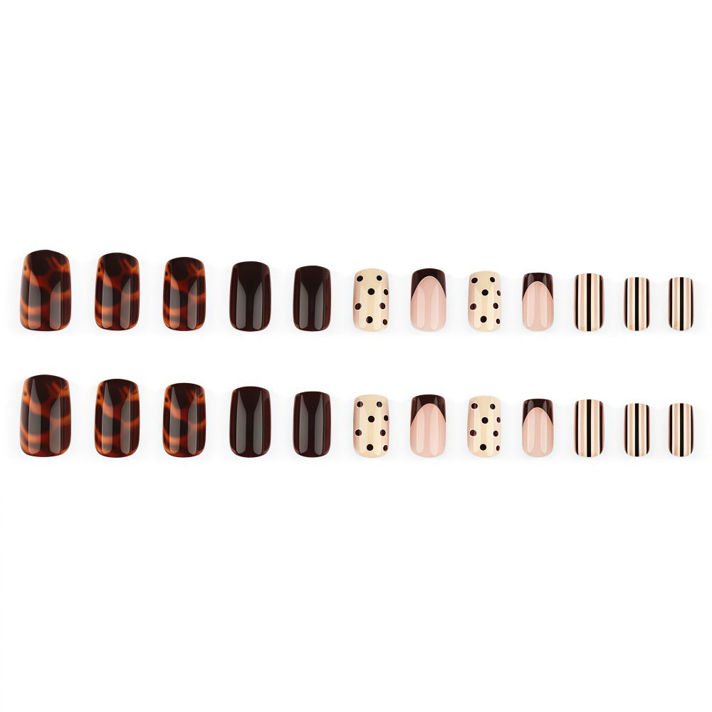 Bitter chocolate nails