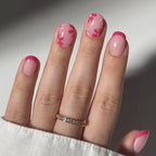 Rose-flowered nails