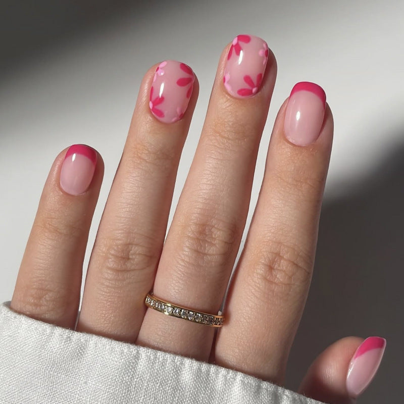 Rose-flowered nails