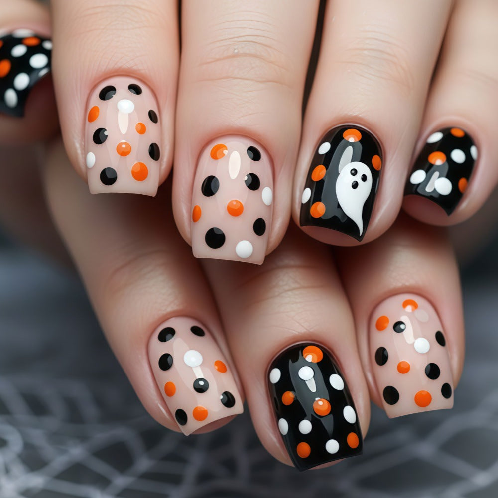 Ghostly dotted nails