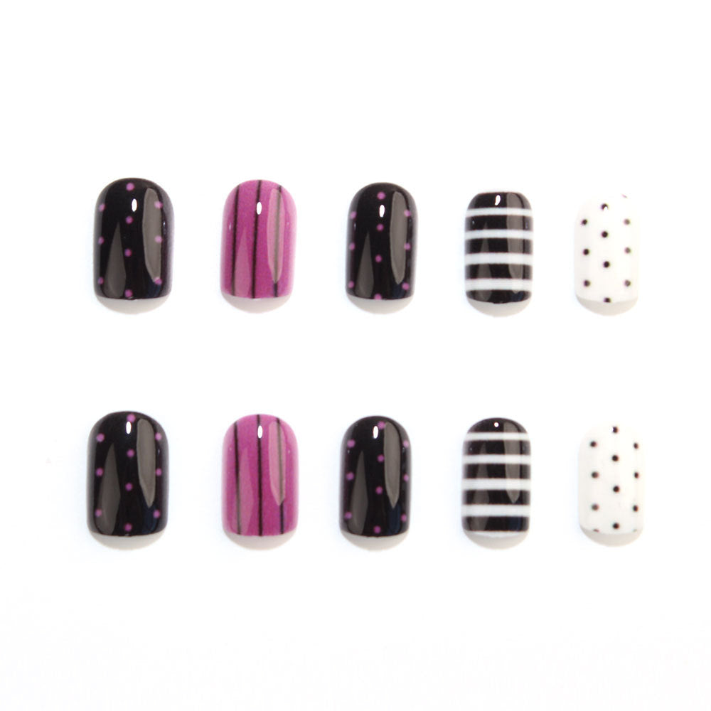 Mixed-color nails
