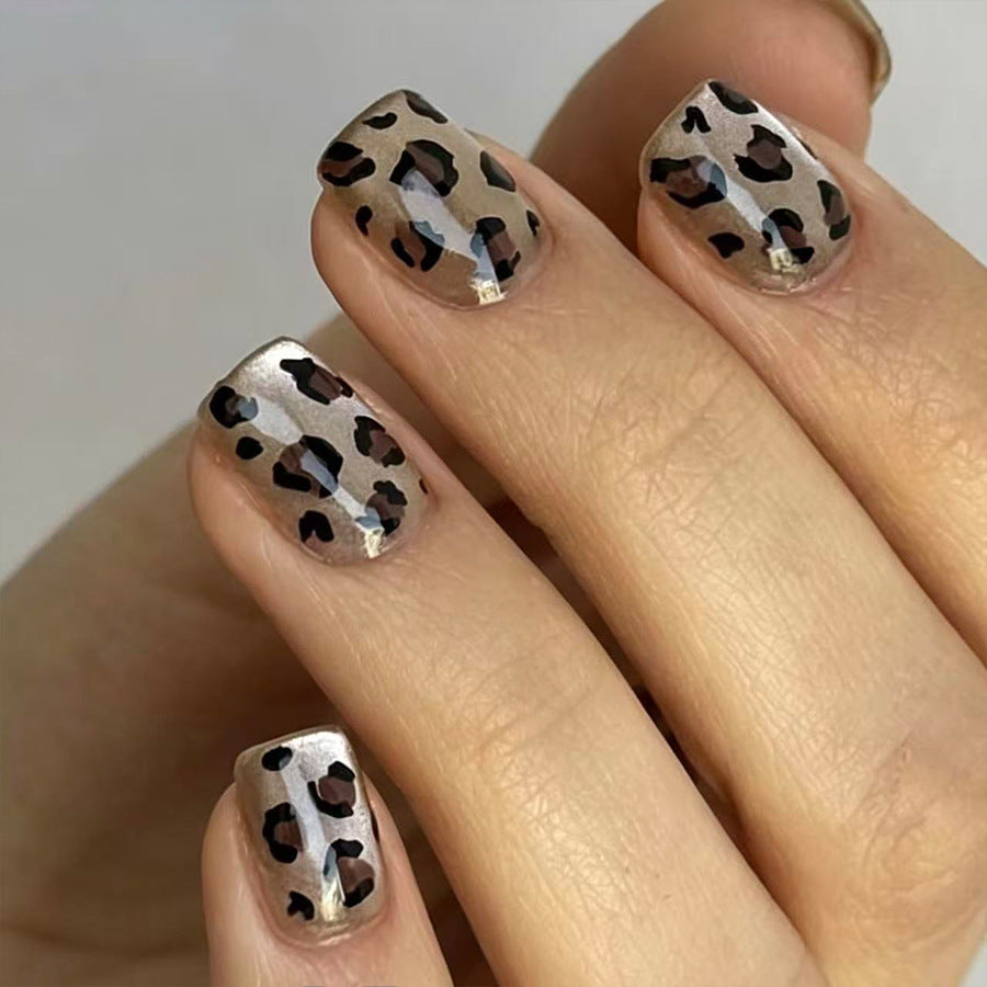 Short Leopard Cat eye style Nails