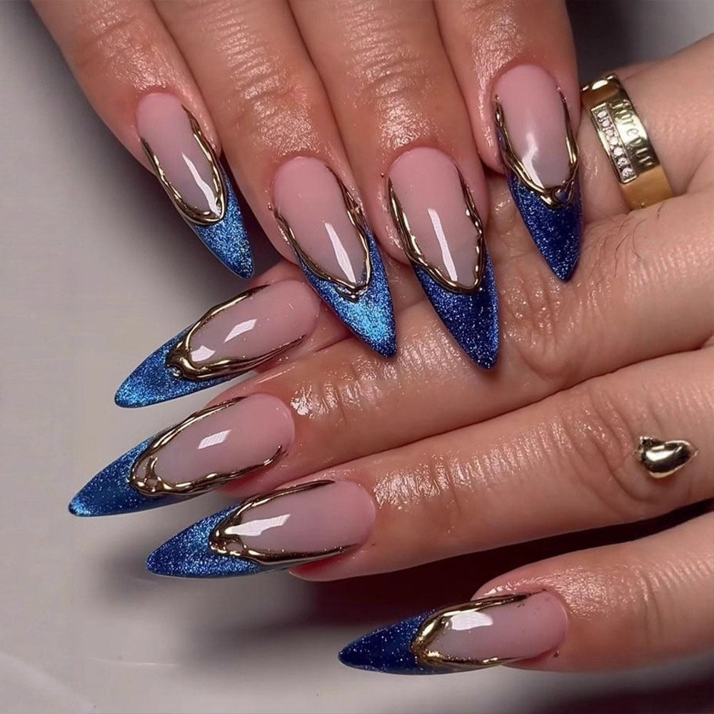 Three-dimensional gold-plated nails