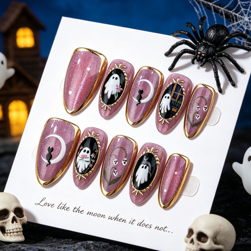 Ghostly purple cat's eye nails